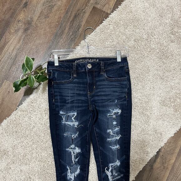 American Eagle Size 4 Dark Wash Distressed Jegging Skinny Jeans - Picture 2 of 7